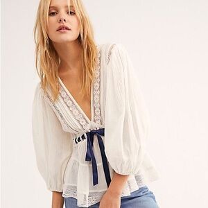 Elegant Free People White Blouse with Navy Ribbon